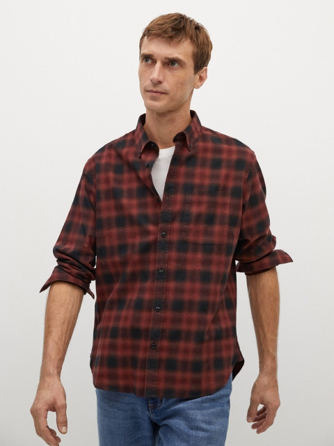 MANGO MAN Men Maroon & Black Pure Cotton Sustainable Regular Fit Checked Casual Shirt
MANGO MAN Men Maroon & Black Pure Cotton Sustainable Regular Fit Checked Casual Shirt