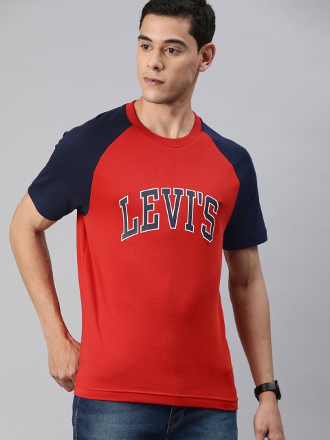 Levis Men Red Brand Logo Printed Round Neck Contrast Sleeve Pure Cotton T-shirt
Levis Men Red Brand Logo Printed Round Neck Contrast Sleeve Pure Cotton T-shirt