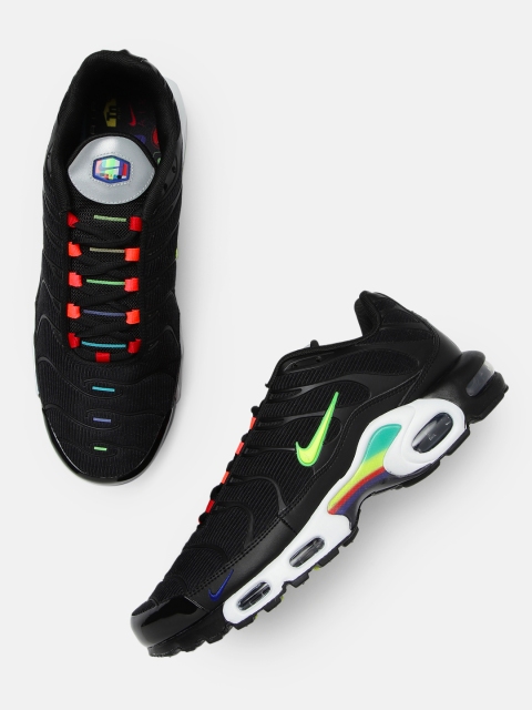 Nike Men Black AIR MAX PLUS Sneakers