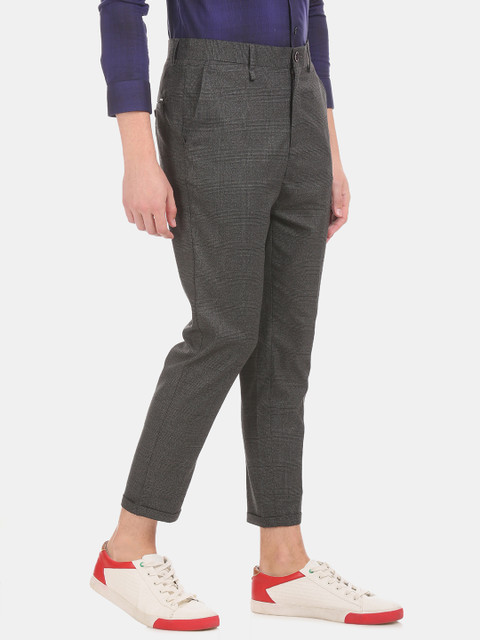 True Blue Men Grey Slim Fit Checked Regular Trousers
True Blue Men Grey Slim Fit Checked Regular Trousers