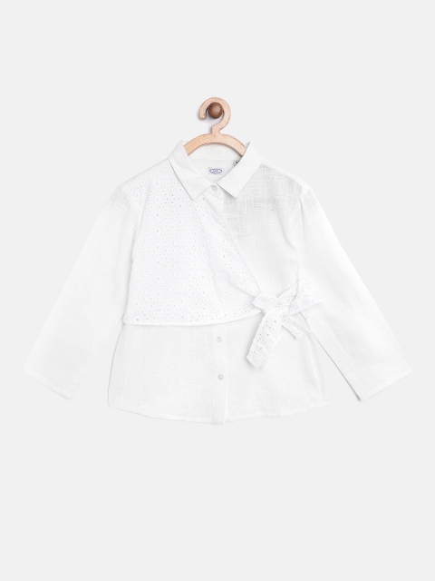 NAAV BY AVNEET Girls White Cotton Schiffli Embroidered Semi-Sheer Shirt with Tie-Up Detail
NAAV BY AVNEET Girls White Cotton Schiffli Embroidered Semi-Sheer Shirt with Tie-Up Detail