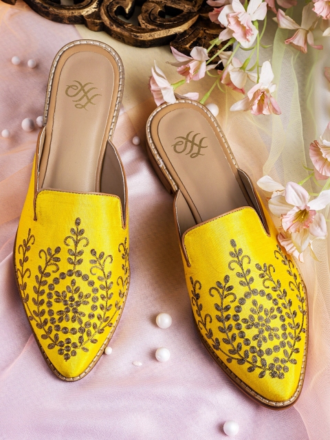 House of Pataudi Women Yellow & Gold-Toned Ethnic Motifs Embroidered Handcrafted Mules
House of Pataudi Women Yellow & Gold-Toned Ethnic Motifs Embroidered Handcrafted Mules