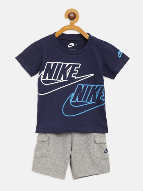 Nike Boys Navy & Grey Melange NSW Brand Logo Print T-shirt with Cargo Shorts, Navy blue
Nike Boys Navy & Grey Melange NSW Brand Logo Print T-shirt with Cargo Shorts, Navy blue