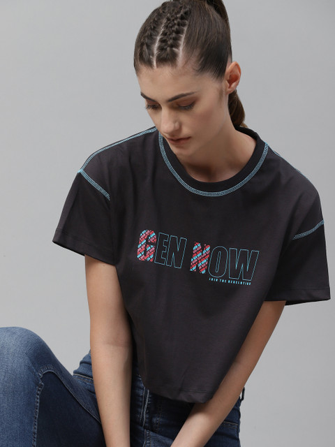 The Roadster Lifestyle Co Women Black Typography Printed Drop-Shoulder Sleeves Pure Cotton Cropped Pure Cotton T-shirt
The Roadster Lifestyle Co Women Black Typography Printed Drop-Shoulder Sleeves Pure Cotton Cropped Pure Cotton T-shirt