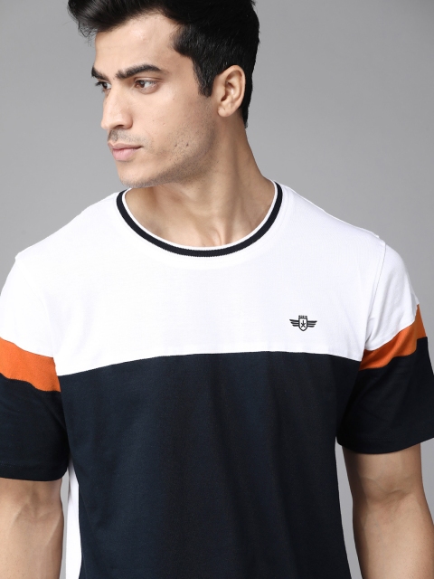 The Roadster Lifestyle Co Men Navy White Pure Cotton Colourblocked Round Neck Pure Cotton T-shirt, Navy blue
The Roadster Lifestyle Co Men Navy White Pure Cotton Colourblocked Round Neck Pure Cotton T-shirt, Navy blue