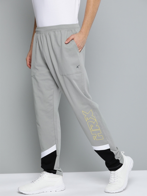 HRX By Hrithik Roshan Men Wet Weather Solid Regular Fit Bio-Wash Lifestyle Track Pants, Grey melange
HRX By Hrithik Roshan Men Wet Weather Solid Regular Fit Bio-Wash Lifestyle Track Pants, Grey melange