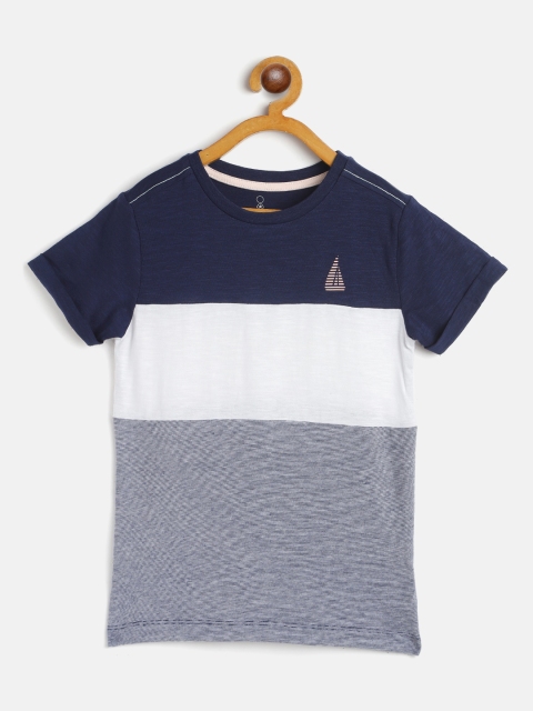 mothercare Boys Navy Blue & White Cotton Colourblocked & Pinstriped Round Neck T-shirt
mothercare Boys Navy Blue & White Cotton Colourblocked & Pinstriped Round Neck T-shirt