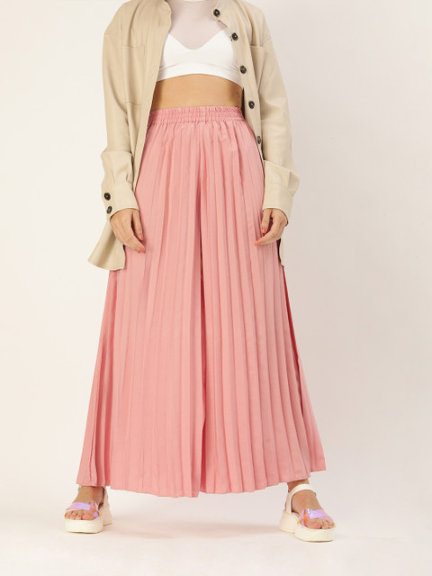 U&F Women Pink Solid Flared Palazzos
U&F Women Pink Solid Flared Palazzos