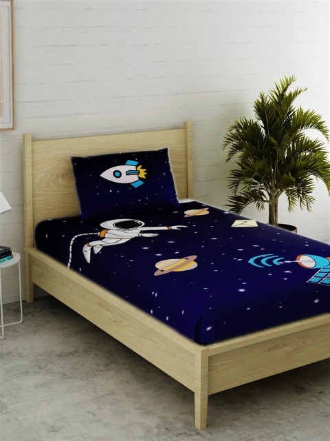 EverHOME Navy Blue & White Graphic 152 TC Cotton 1 Single Bedsheet with 1 Pillow Covers
EverHOME Navy Blue & White Graphic 152 TC Cotton 1 Single Bedsheet with 1 Pillow Covers