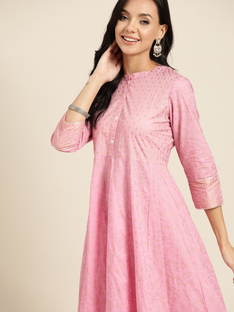 Sangria Women Pink & Golden Ethnic Motifs Printed Panelled Pure Cotton Kurta with Palazzos
Sangria Women Pink & Golden Ethnic Motifs Printed Panelled Pure Cotton Kurta with Palazzos