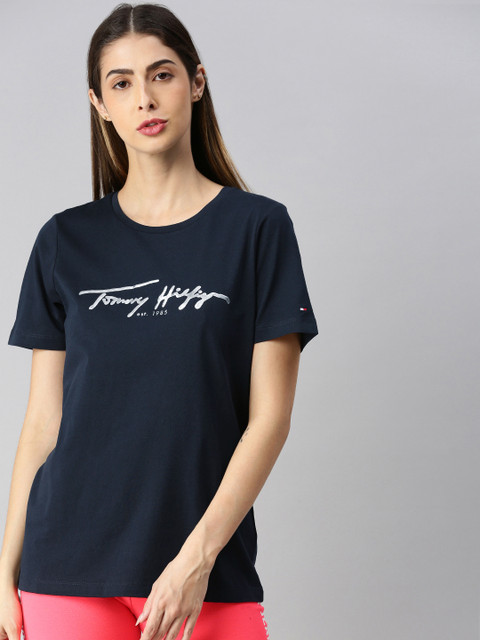 Tommy Hilfiger Navy Blue & White Brand Logo Printed Pure Cotton Regular Top
Tommy Hilfiger Navy Blue & White Brand Logo Printed Pure Cotton Regular Top