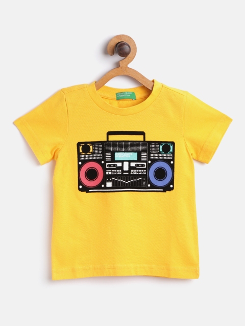 United Colors of Benetton Boys Yellow Black Tape Recorder Flock Print Pure Cotton T-shirt
United Colors of Benetton Boys Yellow Black Tape Recorder Flock Print Pure Cotton T-shirt