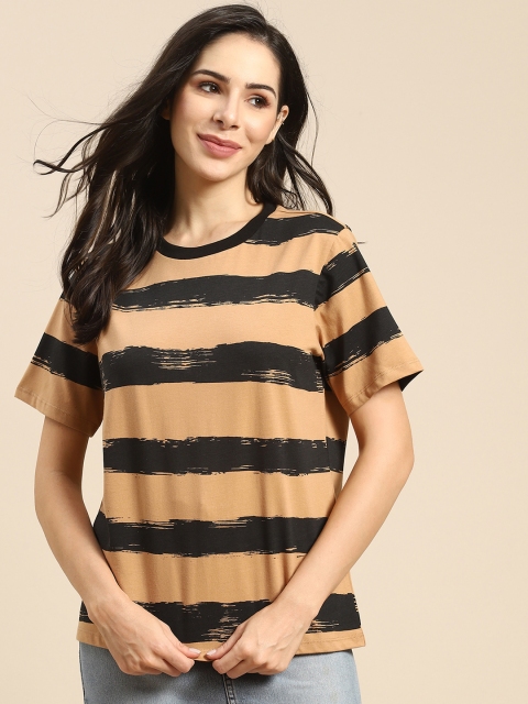 United Colors of Benetton Women Beige & Black Pure Cotton Striped Round Neck T-shirt
United Colors of Benetton Women Beige & Black Pure Cotton Striped Round Neck T-shirt