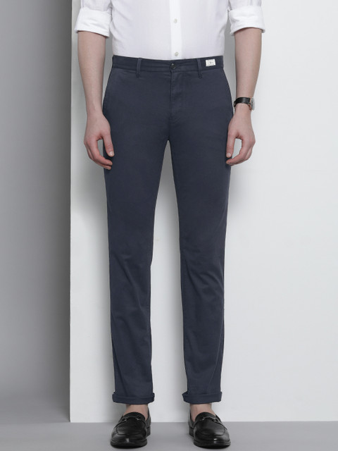 Tommy Hilfiger Men Navy Blue CORE DENTON Chinos 
Tommy Hilfiger Men Navy Blue CORE DENTON Chinos