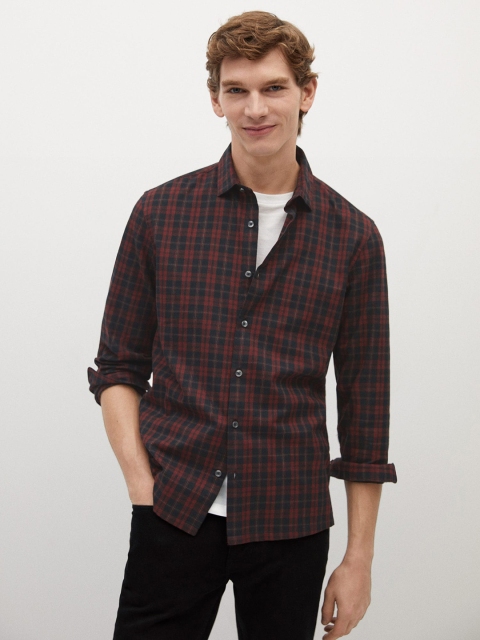 MANGO MAN Men Black & Rust Red Regular Fit Checked Pure Cotton Sustainable Casual Shirt
MANGO MAN Men Black & Rust Red Regular Fit Checked Pure Cotton Sustainable Casual Shirt