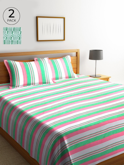 KLOTTHE Pack of 2 Green Woven Design 250-349 TC Double King Bed Covers with 4 Pillow Cover
KLOTTHE Pack of 2 Green Woven Design 250-349 TC Double King Bed Covers with 4 Pillow Cover