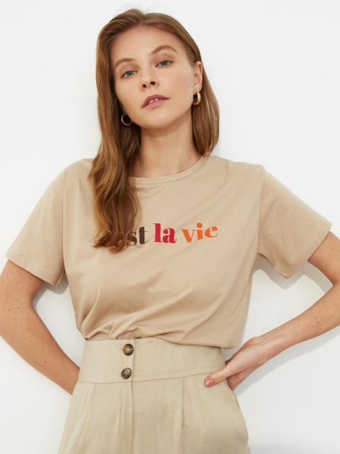 TRENDYOL COLLECTION Women Beige & Black Typography Printed Round Neck Cotton T-shirt
TRENDYOL COLLECTION Women Beige & Black Typography Printed Round Neck Cotton T-shirt