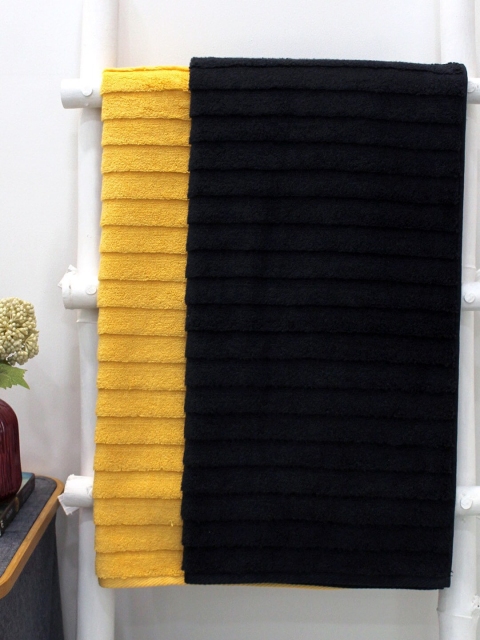 AVI Living Yellow & Black Set Of 2 Solid Ribbed Zero Twist Cotton 550 GSM Bath Towels
AVI Living Yellow & Black Set Of 2 Solid Ribbed Zero Twist Cotton 550 GSM Bath Towels