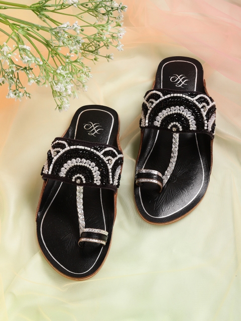 House of Pataudi Women Black & White Embellished Leather Ethnic Handcrafted One Toe Flats
House of Pataudi Women Black & White Embellished Leather Ethnic Handcrafted One Toe Flats