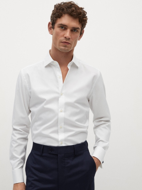 MANGO MAN White Sustainable Cotton Slim Tailored Fit Easy Iron Formal Performance Shirt
MANGO MAN White Sustainable Cotton Slim Tailored Fit Easy Iron Formal Performance Shirt