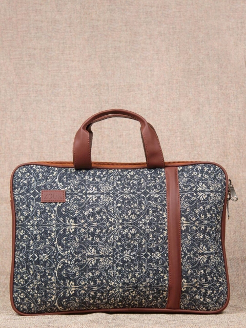 ZOUK Unisex Navy Blue & Cream-Coloured 15.6 inch Sustainable Classic Motif Laptop Sleeve
ZOUK Unisex Navy Blue & Cream-Coloured 15.6 inch Sustainable Classic Motif Laptop Sleeve