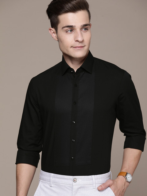 Calvin Klein Jeans Men Black Slim Fit Self Design Detail Pure Cotton Semiformal Shirt
Calvin Klein Jeans Men Black Slim Fit Self Design Detail Pure Cotton Semiformal Shirt