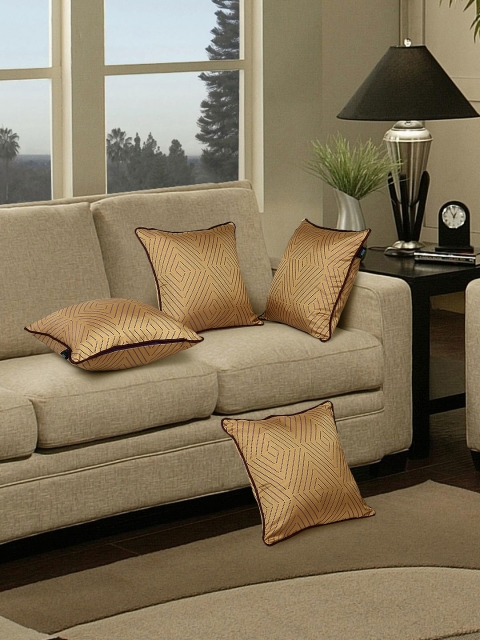 S9home by Seasons Set of 4 Beige & Purple Patterned 16'' x 16'' Square Cushion Covers
S9home by Seasons Set of 4 Beige & Purple Patterned 16'' x 16'' Square Cushion Covers