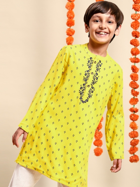 House of Pataudi Boys Yellow & Blue Ethnic Motifs Printed Thread Work Rayon A-Line Kurta
House of Pataudi Boys Yellow & Blue Ethnic Motifs Printed Thread Work Rayon A-Line Kurta