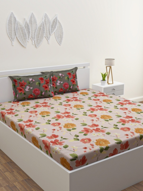HOME AFFAIRS Peach-Coloured & Green Floral 180 TC King Bedsheet with 2 Pillow Covers
HOME AFFAIRS Peach-Coloured & Green Floral 180 TC King Bedsheet with 2 Pillow Covers