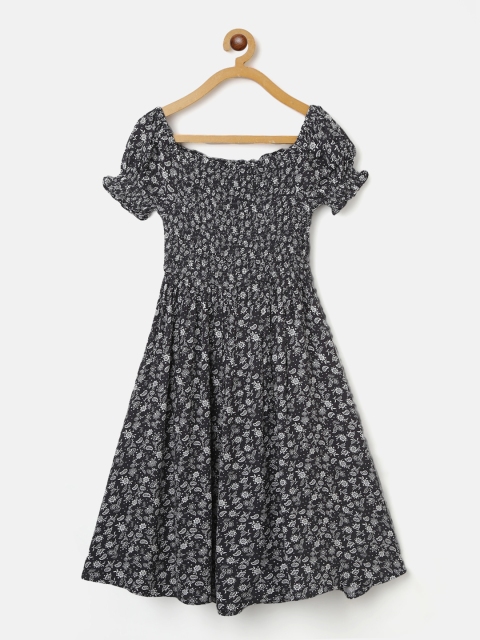 Marks & Spencer Girls Charcoal Grey & White Ditsy Floral Print Smocked Fit & Flare Dress
Marks & Spencer Girls Charcoal Grey & White Ditsy Floral Print Smocked Fit & Flare Dress