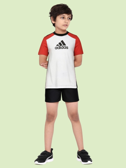 ADIDAS Boys White Brand Logo B BIC LOGO Printed Pure Cotton Training Sustainable T-shirt
ADIDAS Boys White Brand Logo B BIC LOGO Printed Pure Cotton Training Sustainable T-shirt