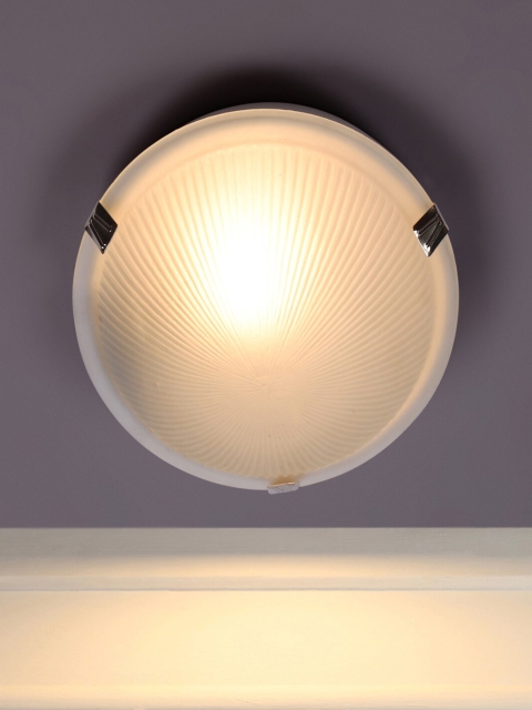 MFD HOME FURNISHING White Glass Quirky Flush Mount