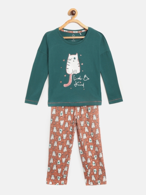 Sweet Dreams Girls Green & Peach-Coloured Cat Print Pyjamas Set with Sequinned Detail
Sweet Dreams Girls Green & Peach-Coloured Cat Print Pyjamas Set with Sequinned Detail