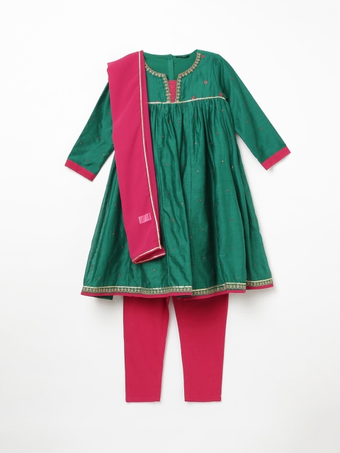 Melange by Lifestyle Girls Green Empire Sequinned Pure Cotton Kurta with Pyjamas & With Dupatta
Melange by Lifestyle Girls Green Empire Sequinned Pure Cotton Kurta with Pyjamas & With Dupatta