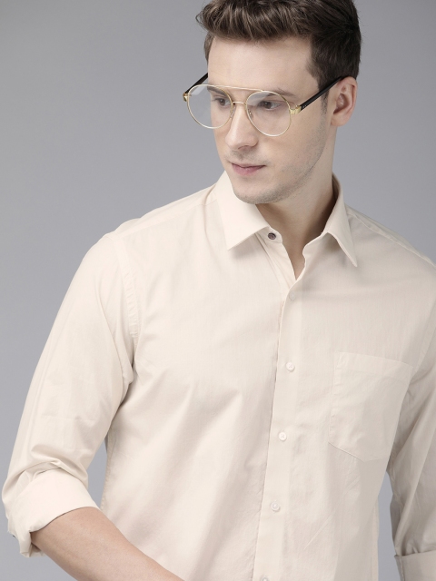 Arrow New York Men Off White Slim Fit Solid Casual Shirt