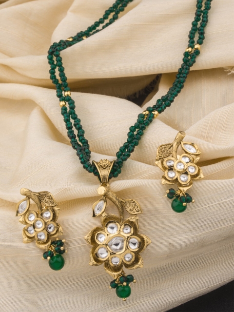Alankruthi Green Gold-Plated Kundan Studded & Beaded Jewellery Set