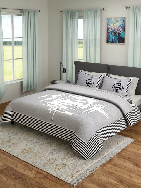 ROMEE Grey & Black Abstract Printed 400 TC Reversible Double Bedsheet With 2 Pillow Covers
ROMEE Grey & Black Abstract Printed 400 TC Reversible Double Bedsheet With 2 Pillow Covers
