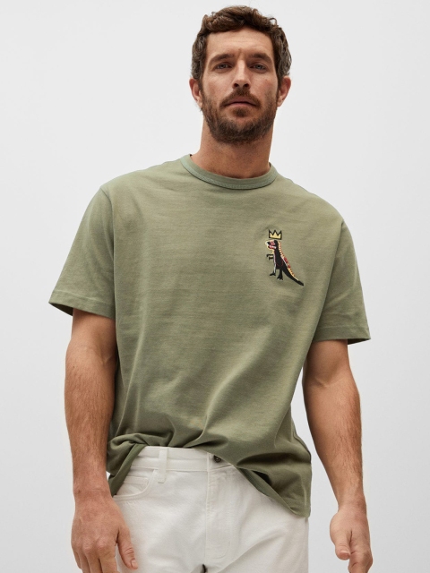 MANGO MAN Jean-Michel Basquiat Collection Olive Green Sustainable Pure Cotton T-shirt
MANGO MAN Jean-Michel Basquiat Collection Olive Green Sustainable Pure Cotton T-shirt