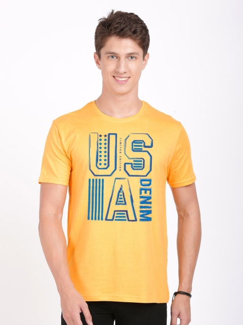 MASH UNLIMITED Men Yellow & Blue Typography Printed Slim Fit T-shirt