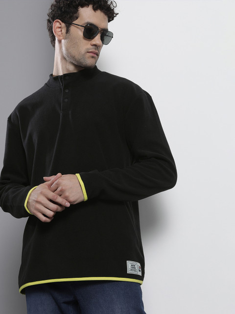 Tommy Hilfiger Men Black Solid Mock Neck T-shirt
Tommy Hilfiger Men Black Solid Mock Neck T-shirt