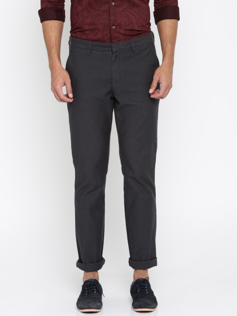 United Colors of Benetton Men Grey Self-Design Slim Fit Flat-Front Trousers, Grey melange
United Colors of Benetton Men Grey Self-Design Slim Fit Flat-Front Trousers, Grey melange