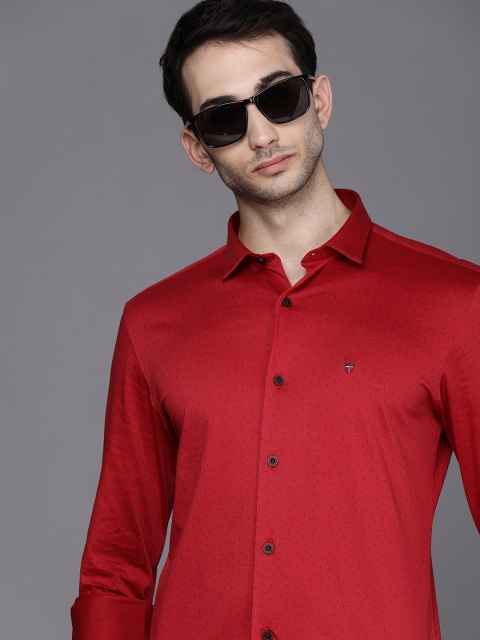 Louis Philippe Sport Men Red & Blue Abstract Print Super Slim Fit Casual Shirt