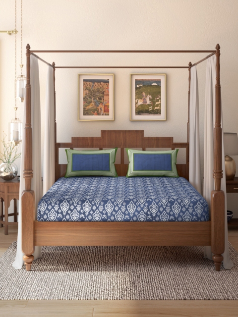 House of Pataudi Navy Ikat 160 GSM Cotton King Size Rozana Bedsheet with 2 Pillow Covers, Navy blue
House of Pataudi Navy Ikat 160 GSM Cotton King Size Rozana Bedsheet with 2 Pillow Covers, Navy blue