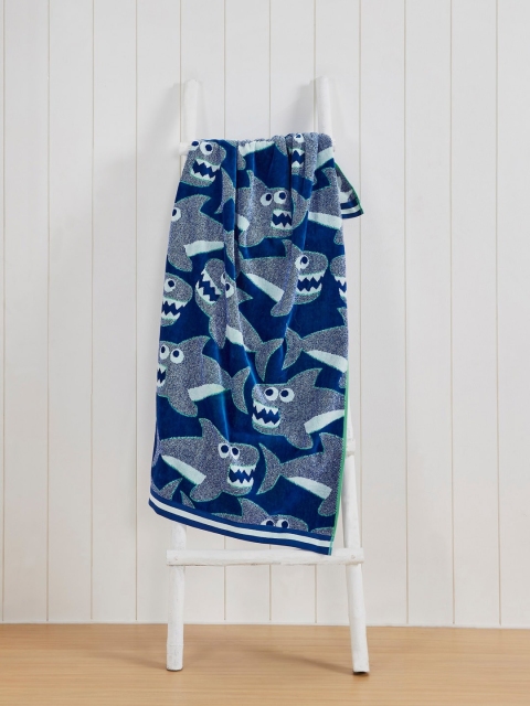 Trident Antimicrobial Silvadur Finish Freinds Jaquard Kids Beach Towel 76 X 152, Blue
Trident Antimicrobial Silvadur Finish Freinds Jaquard Kids Beach Towel 76 X 152, Blue