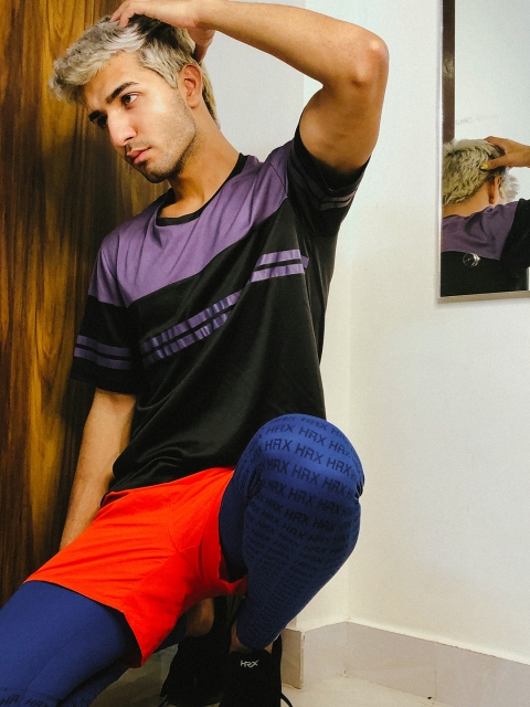 HRX By Hrithik Roshan Basketball Men Purple & Black Rapid-Dry Colourblocked Tshirts
HRX By Hrithik Roshan Basketball Men Purple & Black Rapid-Dry Colourblocked Tshirts