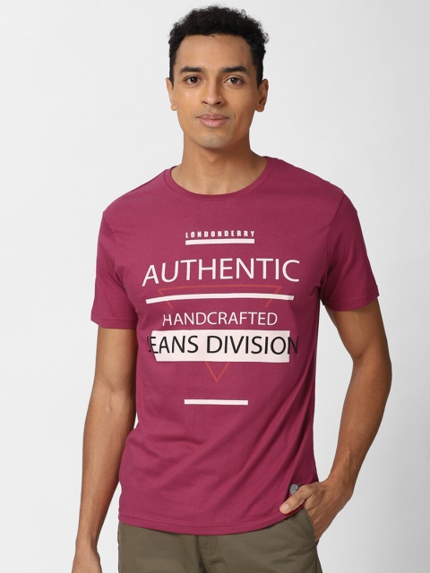 Peter England Casuals Men Maroon & Off White Typography Printed Slim Fit T-shirt