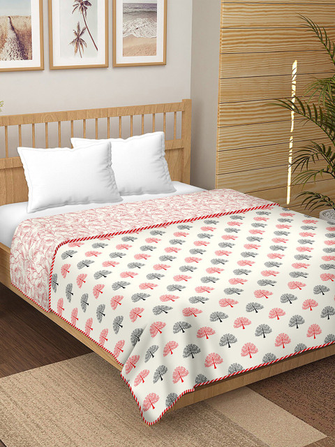 BELLA CASA White & Red Geometric AC Room 180 GSM Pure Cotton Reversible Double Bed Dohar
BELLA CASA White & Red Geometric AC Room 180 GSM Pure Cotton Reversible Double Bed Dohar