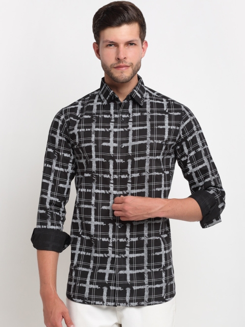 FINNOY Men Black & White Slim Fit Checked Casual Shirt