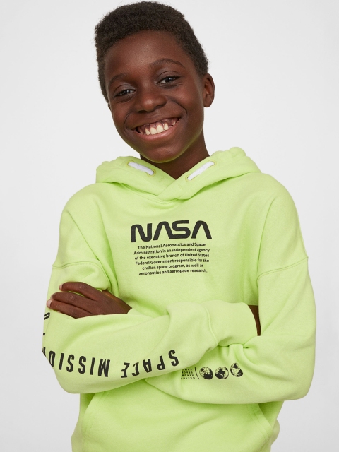 H&M Boys Green & Black Typography Printed Oversized Hoodie