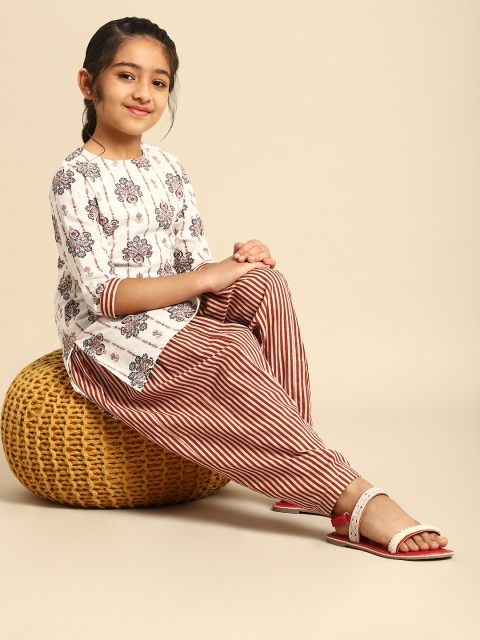 House of Pataudi Girls Off White & Brown Ethnic Motifs Print Cotton Rozana Kurta & Salwar
House of Pataudi Girls Off White & Brown Ethnic Motifs Print Cotton Rozana Kurta & Salwar